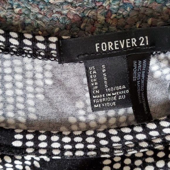 Zig Zag Short Sleeve Shirt - S - Picture 2 of 3